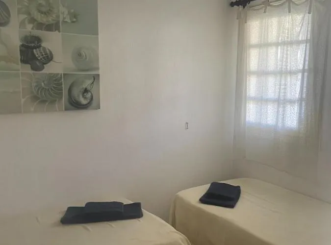 2 Bedroom , Apartment *